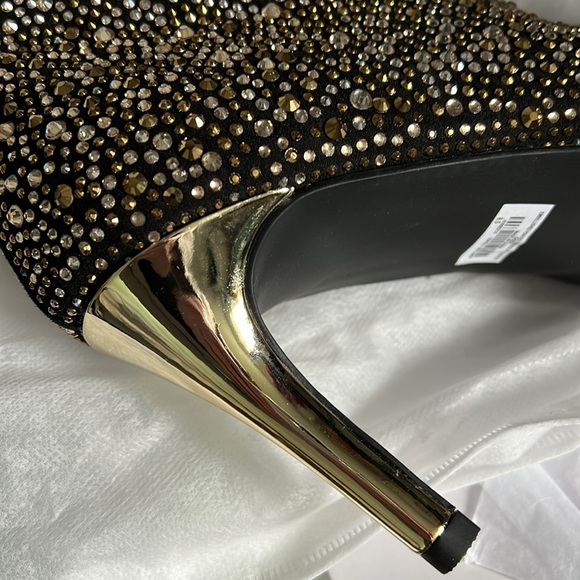 Torrid Embellished Pointed Toe Stiletto Bootie Sz 8.5 WW - Picture 4 of 12